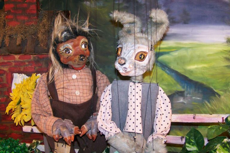Der Hase und der Igel Nelly's Puppentheater Der Hase und der Igel Nelly's Puppentheater